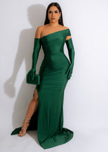 Dalilah Gown With Gloves - Emerald Green