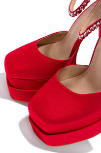 GIGI Platform Heels - Red